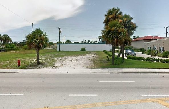 602 S US Highway 1, Ft. Pierce, FL 34950